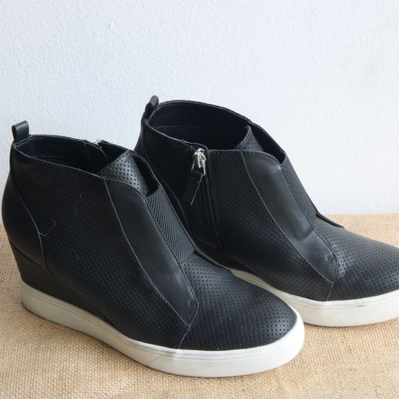 Christie Wedge Sneaker US Size 7 1/2 M - Picture 3 of 8